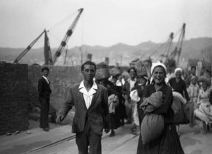 imbarco del traghetto ferroviario tra Reggio Calabria e Messina - bagnarote 1947_2